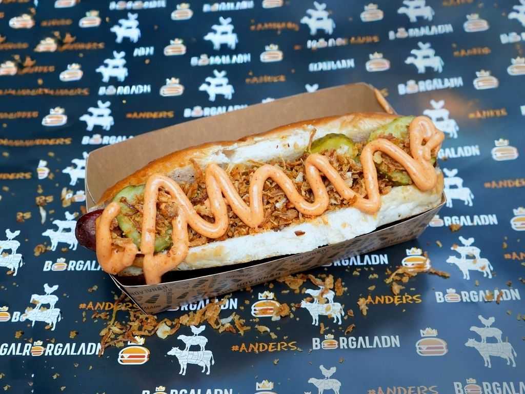 Classy Hot-Dog
