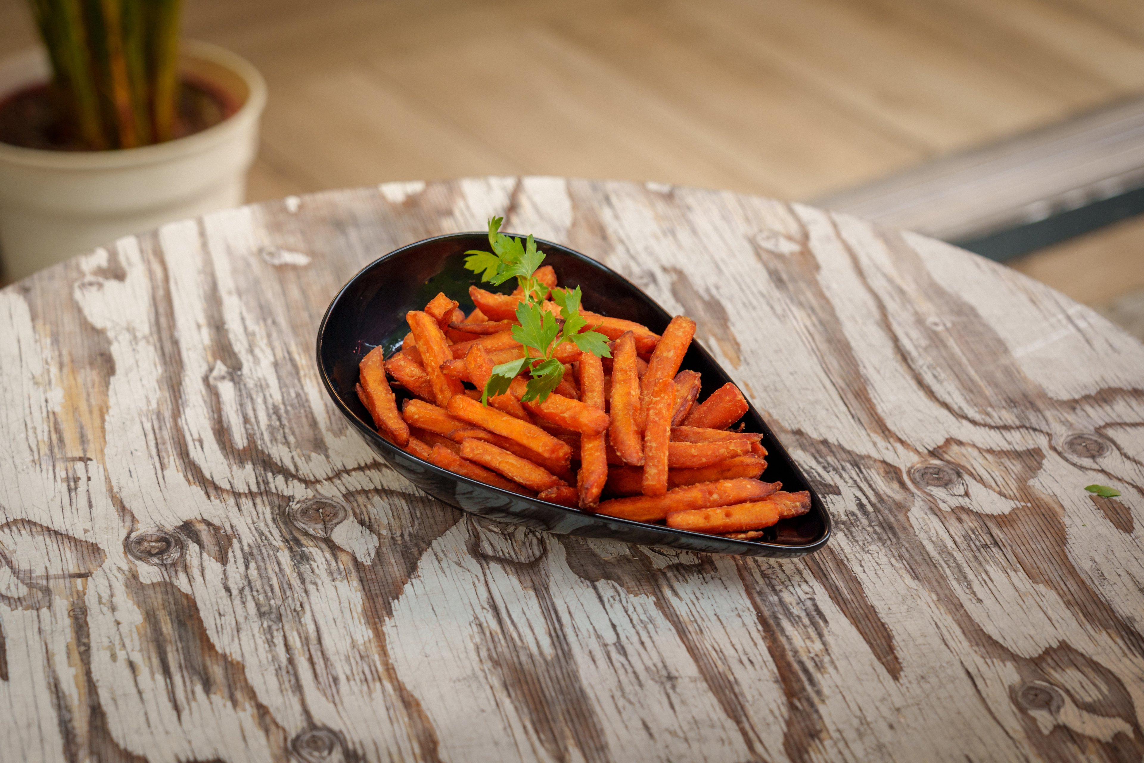 Süßkartoffelpommes