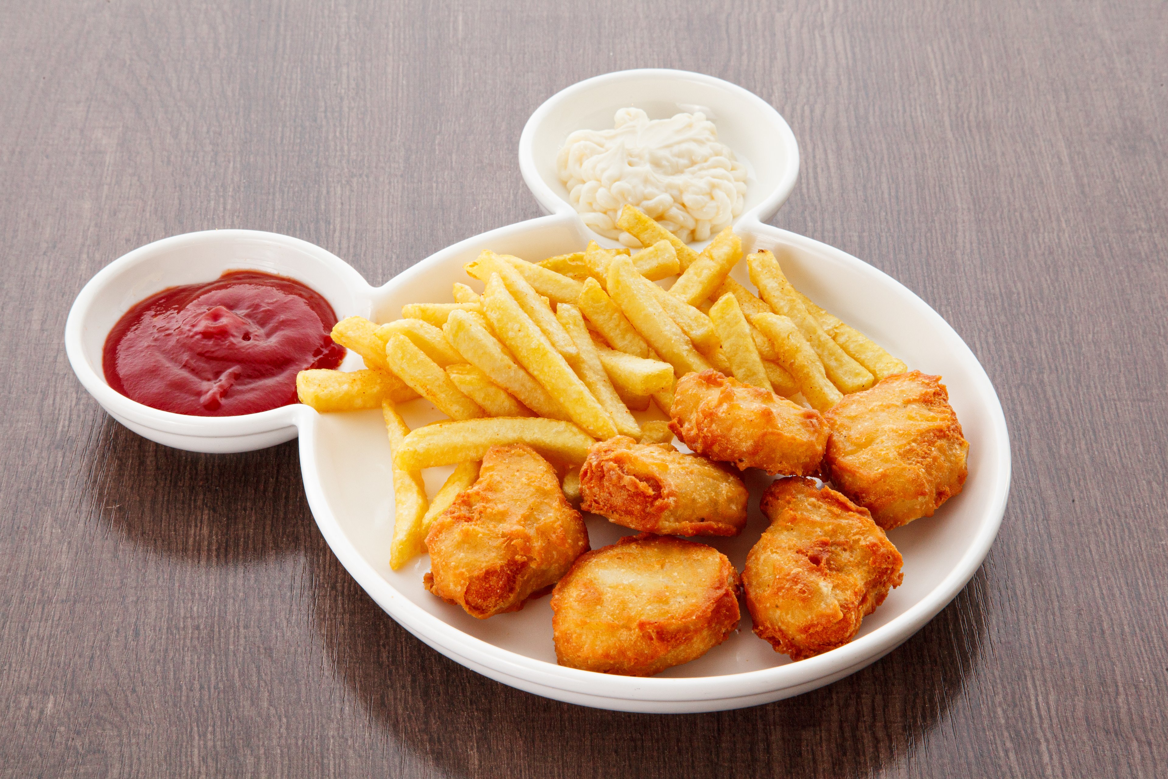 Hähnchen Nuggets-Pommes Frites