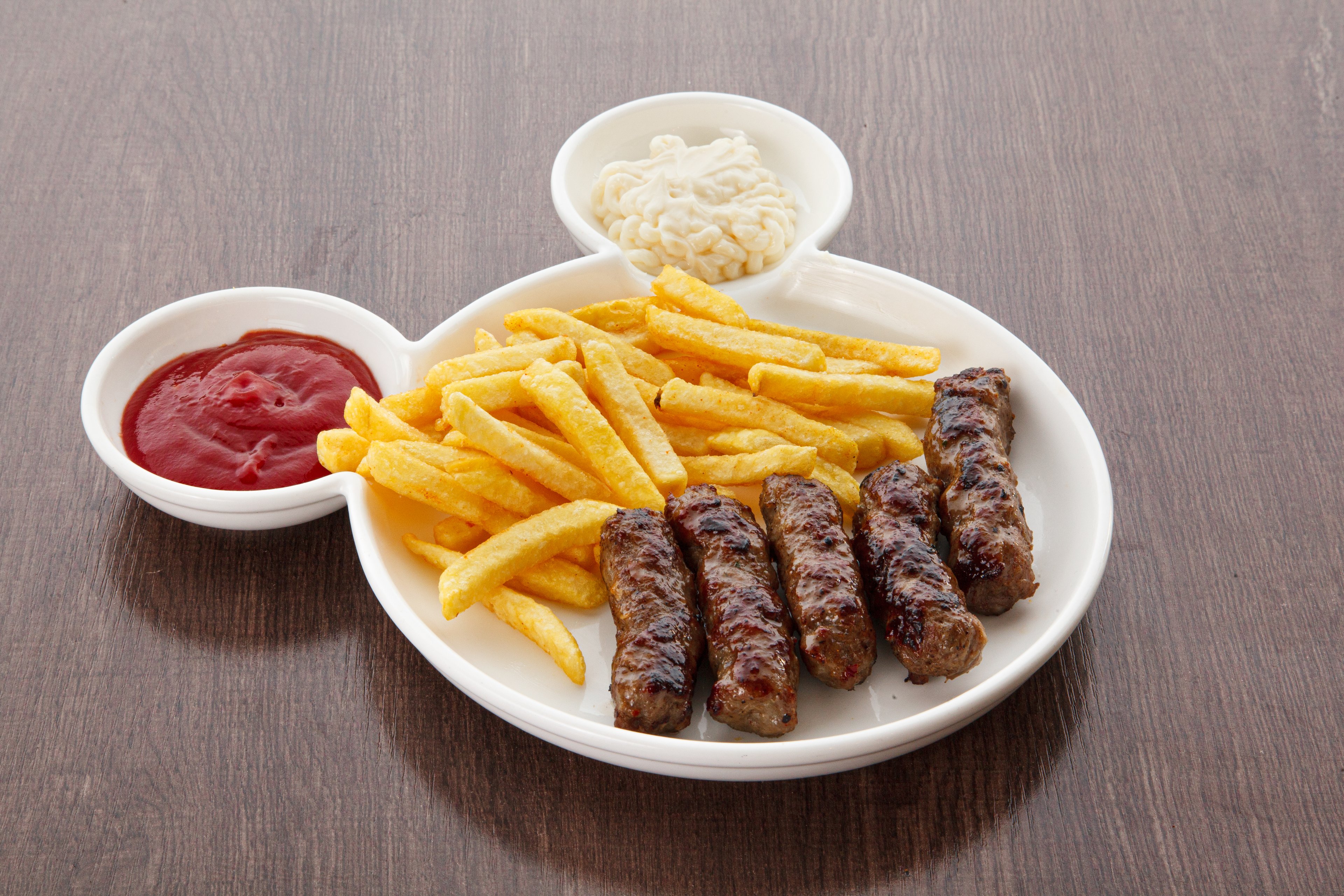 Kinderteller Cevapcici